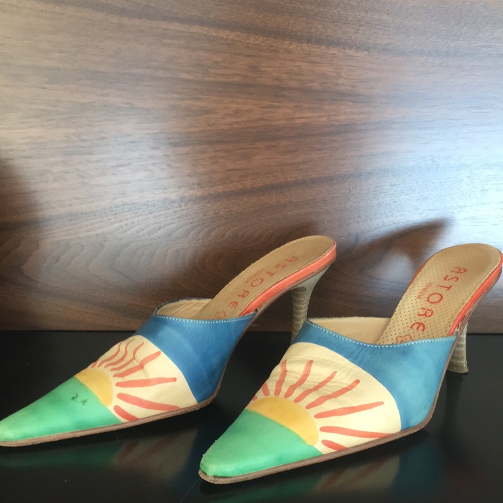Rare Astore Venezia heels. Hand painted leather. Made in Italy.